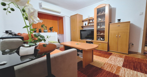 Apartament cu 2 camere-renovat in 2024- centrala proprie-et