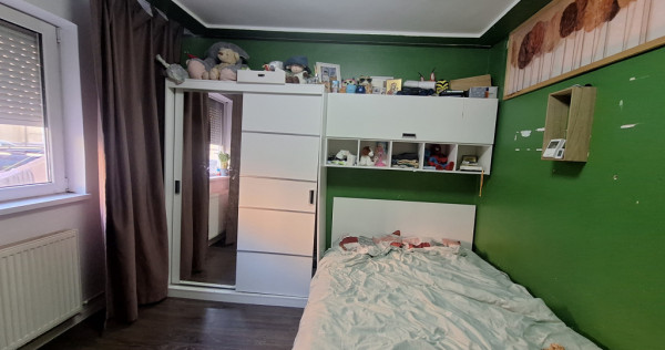 Apartament 2 camere la parter - decomandat - centrala propri