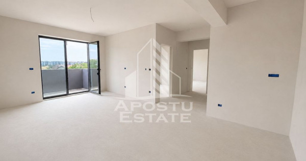 Apartament cu 3 camere, 2 balcoane, zona Planetelor