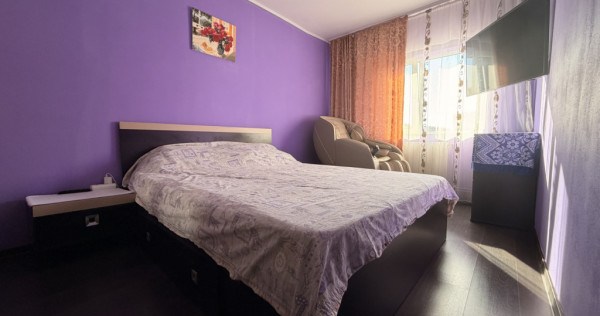 Apartament 4 camere, decomandat, 70 mp utili, boxa, etaj 3 -