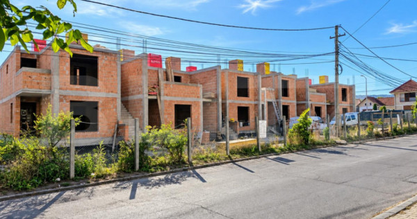 Apartament 3 camere,etaj 1, 2 locuri parcare,terasa 30 mp,Ce