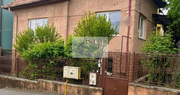 Inchiriez casa de locuit/sediu firma -4 Camere +Garaj cart A, Muresanu