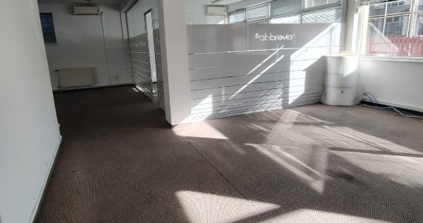 Inchiriere Spatiu comercial 8 incaperi; 490 mp;
