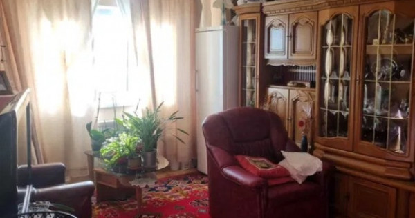 Apartament 3 camere DECOMANDAT, 71 mp, Tiglina 1