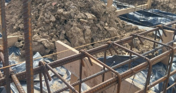 Persoana fizica, v&acirc;nd casă plan parter